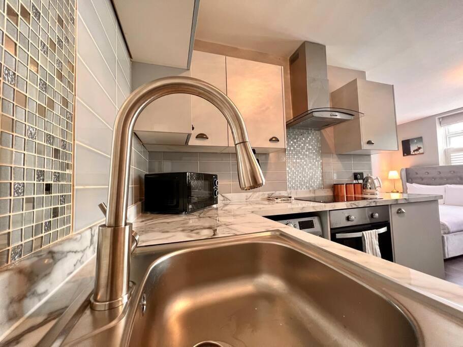 Lovely Studio Close To Brighton Station Luaran gambar